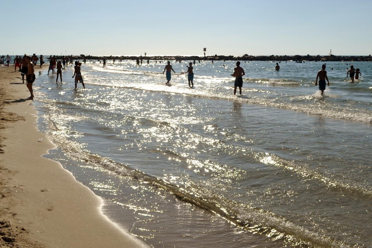 Crown Sea Apart Hotel Tel Aviv Eksteriør billede